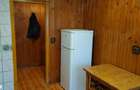 Vand apartament cu 2 camere.