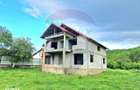 Casă cu 6 camere cu Teren 1476 Mp în Strugari - 11