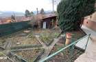 Casă cu 4 camere cu Teren 1329 Mp în Petros - 2