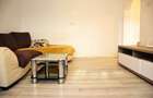 Inchiriere apartament 2 camere Micro 4 parter - zona foarte buna. - 2