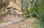 Apartament cu mansardă și garaj de vânzare în zona Domenii