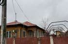 Casă cu 5 camere în Drăghiceni - 1