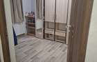 vand apartament cu 3 camere zona Dambu Pietros