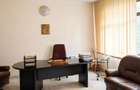 Vand direct un cabinet situat vis-a-vis de Palatul de Justitie. - 9