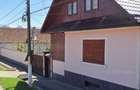 Casă cu 2 camere cu Teren 1000 Mp în Cârța - 1