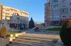 Navodari central spatiu comercial din construcție 2 intrari 2 loc parcare 380