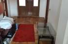 Casa cu 16 incaperi+pivnita +crama,curte,gradina, livada si vita de vie, in suprafata de 5800 m.p. - 5