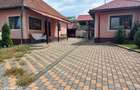 Casă cu Teren 5000 Mp în Cărăstău - 2
