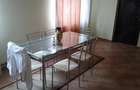 Vand proprietate formata din doua case in Targovi?te micro 4 langa magazin Anabella fost Diana