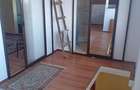 Casa cu 3 camere ?i pivni?a, curte mare