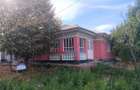 Vorovesti str Principala TEREN 1200mp cu CASA batraneasca 64mp toate u - 1