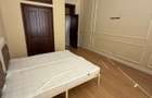 Apartament 3 camere 2 bai in cladire istorica (1878) tavan inalt de 3.8m , zona centrala - 3