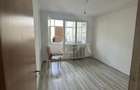 3 camere, 59 mp, Aleea Calinesti, etaj 4/4, 1975 |