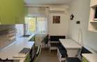 Apartament cu 3 camere , zona Rogerius