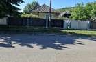Casă cu Teren 700 Mp în Icușești - 3