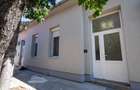 Casa cu 2 camere la curte comună – Central, Oradea