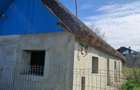 Pensiune gri teren 2240 m2 ,casa 563m2 75000 eur ,teren 1677m2 50000 eur, acces auto DJ222N - 4
