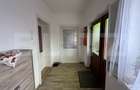Casa de vanzare, cu 3 camere, 120 mp, 1080 mp teren, zona Simeria