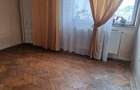 Vindem 2 camere Maratei etaj 3 - 4