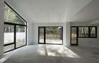 VILA / CORBEANCA / LAGUNA ALBASTRA / LANGA PADURE - 14