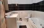 Apartament 2 camere, terasa si parcare, zona Vivo
