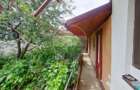 Casa / Vila cu 4 camere de vanzare