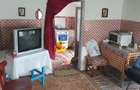 De Vanzare, Casa la tara - 3
