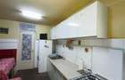 Vand apartament cu 3 camere,  2  bai, decomandat, 65 mp, cartierul Astra