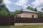 Casă cu 7 camere cu Teren 1400 Mp în Ologeni - 2