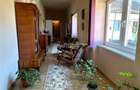 Casa Solida, pentru Familie extinsa, cu Gradina si Teren, Doclin - 1