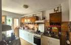 Exclusivitate- camera cu baie intr-un apartament - 2