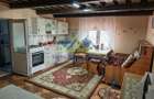 Casa de vanzare in Ghelari liniste, natura si spatiu generos! Schimb - 11