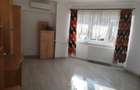 Inchiriez apartament 2 camere.