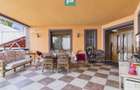 Casa ultracentrala cu 6 camere pentru investitii - 2