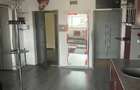 Ofer spre inchiriere apartament cu 3 camere decomandate  in Bacau