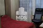 Decomandat, etaj intermediar linga McDonald?s - 1