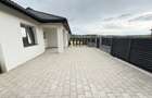 Casa tip duplex , curte libera 340 mp, Cristian