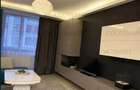 Apartament 3 camere, 2 bai, decomandat - zona Tractorul - 9