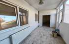 Inchiriez Casa / Clinica / Salon / - 5