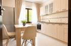 Inchiriez apartament doua camere str mijloc - 3