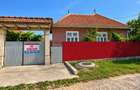 Casa CENTRU + anexe + teren 1400 mp Manastirea casin, Onesti, judetul Bacau