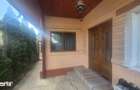 vanzare o casa din caramida, situata in Savinesti 80 mp