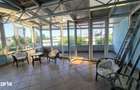Apartament cu 2 camere 85 mp + 35 mp terasa si balconul + 2 locuri de - 8
