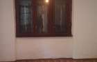 Casa cu 2 camere, curte mare, gata de utilizare