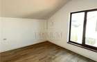 Giroc - Duplex despartit prin carport - 4 Camere - 2 Bai - Zona buna