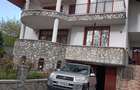 Casă cu 7 camere cu Teren 3500 Mp în Drăgănești