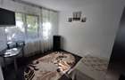 Proprietar vând apartament 2 camere, semidecomandat, confort 1, parter cu balcon - 2
