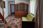 Vand apartament 3 camere decomandate, 42 de m.p. et.4 cu sarpanta locuibila, langa Scoala nr.7 - 1