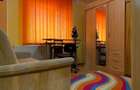 Apartament de vanzare, cu 3 camere, mobilat si utilat, in zona Dambovita - 1