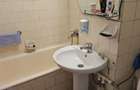 Vind ap 4 camere, modif. In3 cu o bucatarie mare, hol .7 m.2 bai, - 8